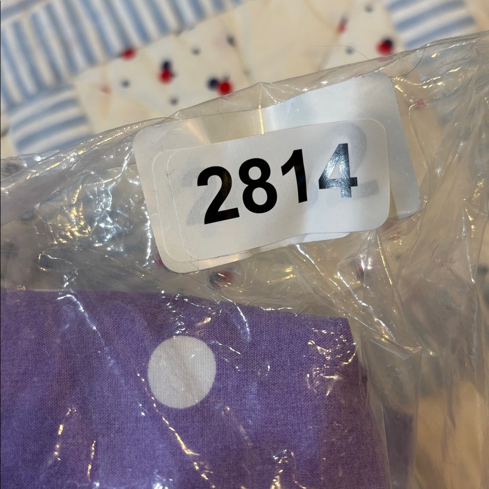 PB Teen Purple polka dot x long twin flat sheet - Picture 4 of 4
